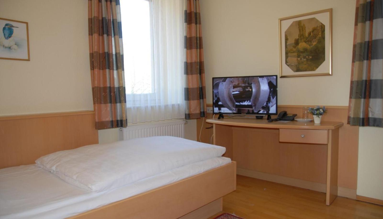 Hotel Garni Grottental Messstetten Exterior foto