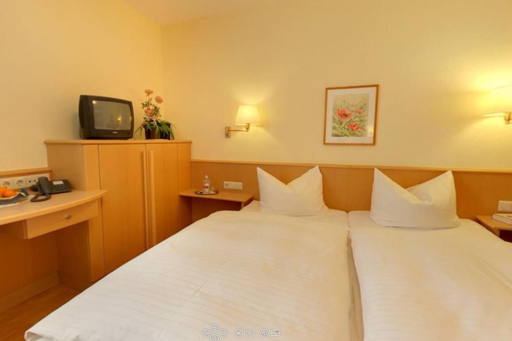 Hotel Garni Grottental Messstetten Exterior foto